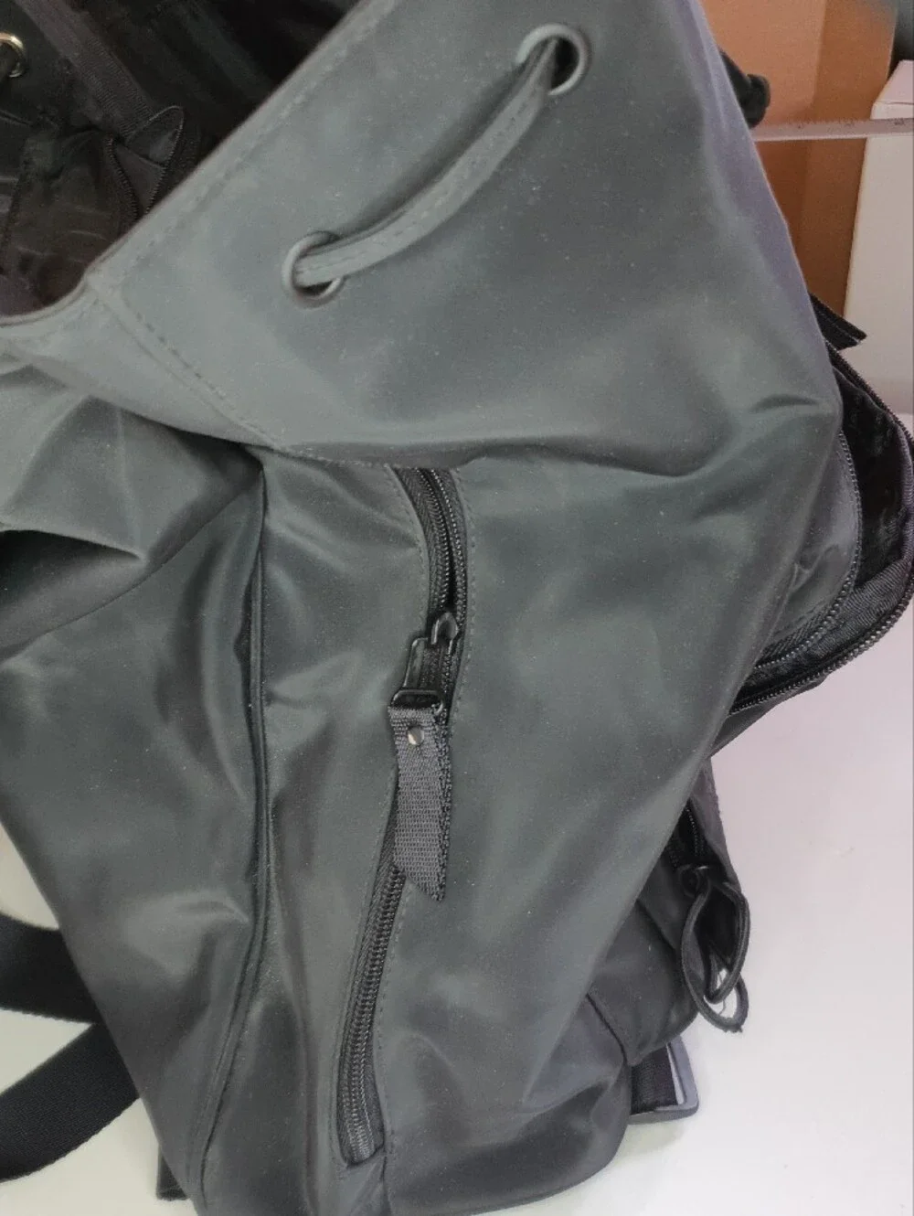 Reaction Kenneth Cole Black Drawstring Nylon Backpack + Free Gift